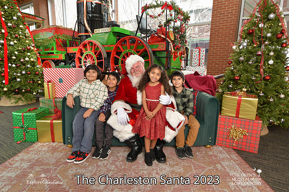 TheCharlestonSanta-12-22-23-3105
