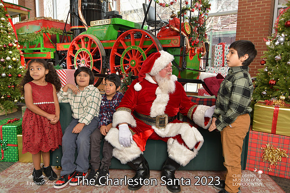 TheCharlestonSanta-12-22-23-3107