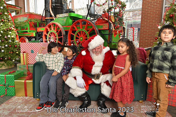 TheCharlestonSanta-12-22-23-3108