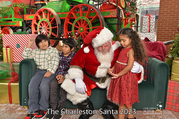 TheCharlestonSanta-12-22-23-3109