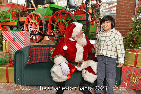 TheCharlestonSanta-12-22-23-3111