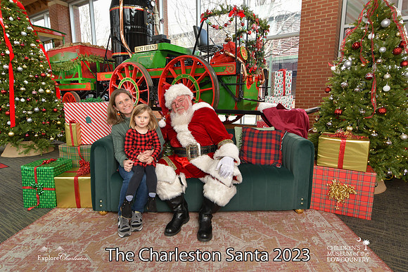 TheCharlestonSanta-12-22-23-3114