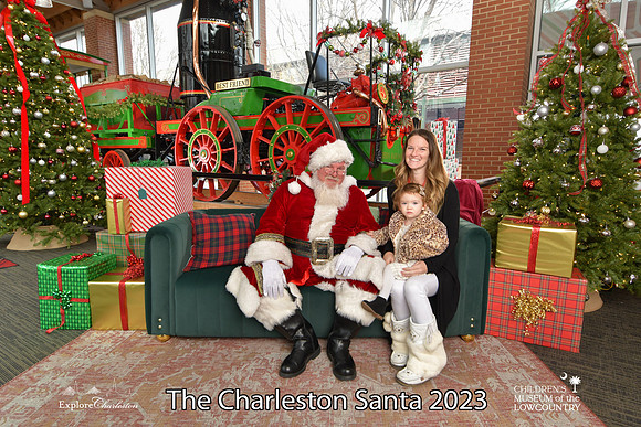 TheCharlestonSanta-12-22-23-3118