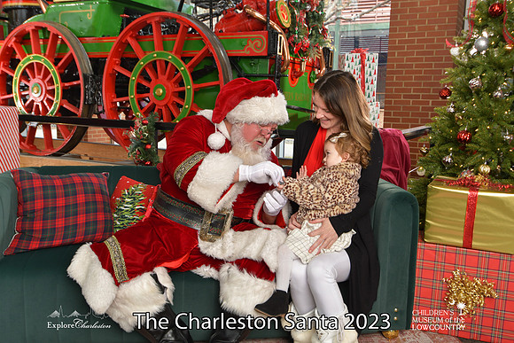 TheCharlestonSanta-12-22-23-3119