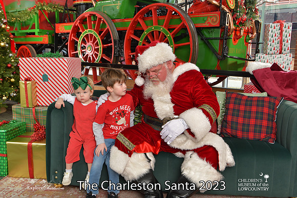 TheCharlestonSanta-12-22-23-3127