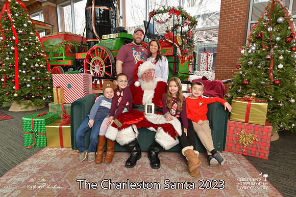 TheCharlestonSanta-12-22-23-3131