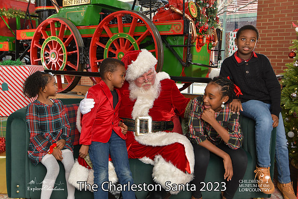 TheCharlestonSanta-12-22-23-3143