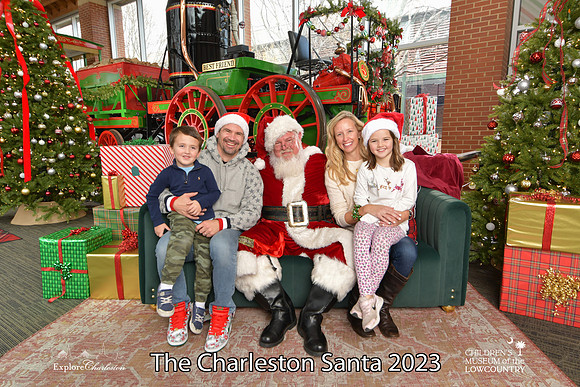TheCharlestonSanta-12-22-23-3147