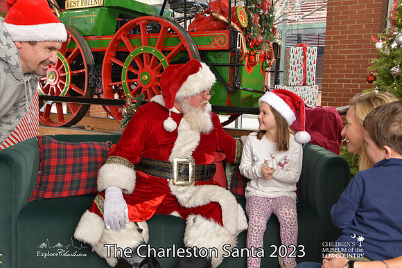 TheCharlestonSanta-12-22-23-3149