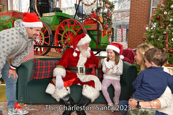 TheCharlestonSanta-12-22-23-3150