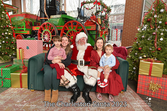 TheCharlestonSanta-12-22-23-3155