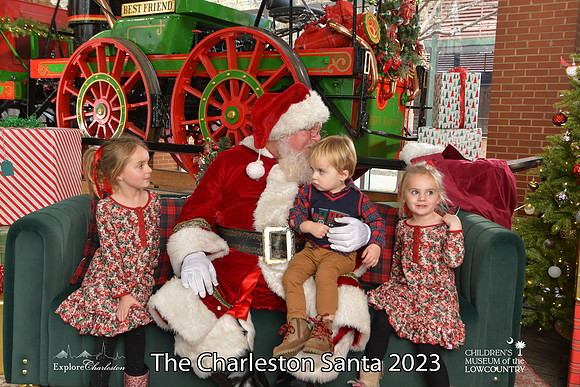 TheCharlestonSanta-12-22-23-3160