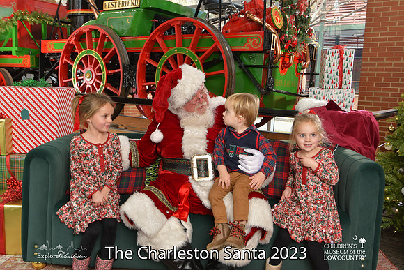 TheCharlestonSanta-12-22-23-3162