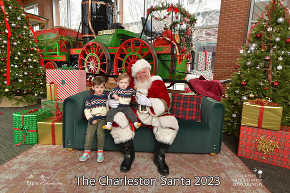 TheCharlestonSanta-12-22-23-3164