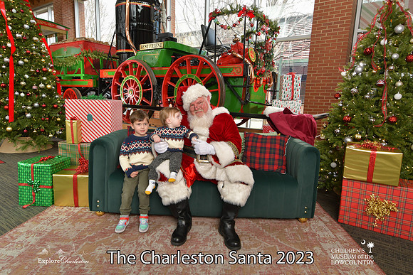 TheCharlestonSanta-12-22-23-3165