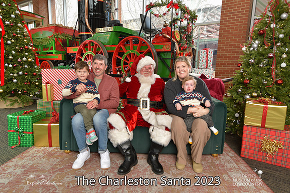 TheCharlestonSanta-12-22-23-3166