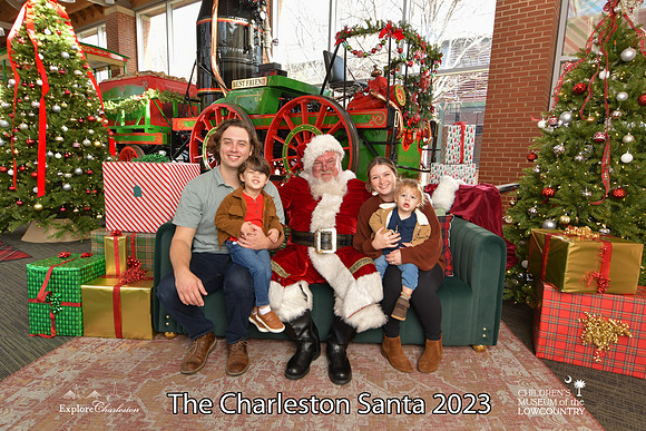 TheCharlestonSanta-12-22-23-3511
