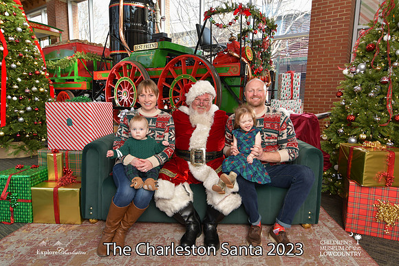 TheCharlestonSanta-12-22-23-3515