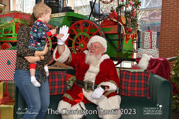 TheCharlestonSanta-12-22-23-3524