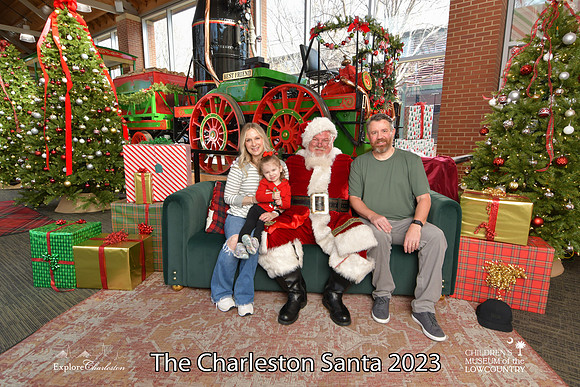 TheCharlestonSanta-12-22-23-3531