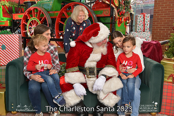 TheCharlestonSanta-12-22-23-3534