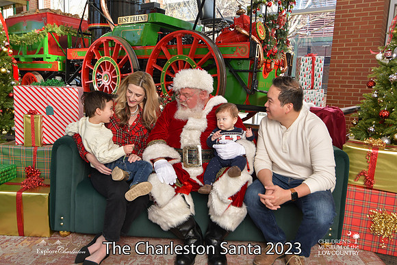 TheCharlestonSanta-12-22-23-3542