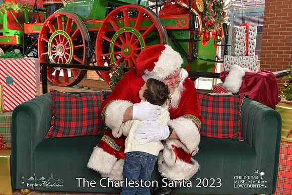 TheCharlestonSanta-12-22-23-3546