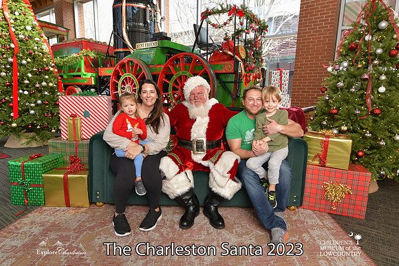 TheCharlestonSanta-12-22-23-3547