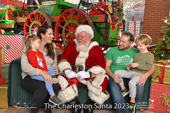 TheCharlestonSanta-12-22-23-3551