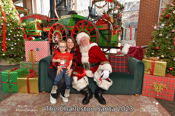 TheCharlestonSanta-12-22-23-3558