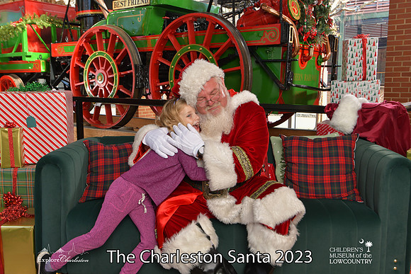 TheCharlestonSanta-12-22-23-3573