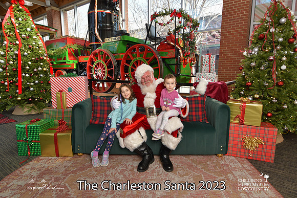 TheCharlestonSanta-12-22-23-3574