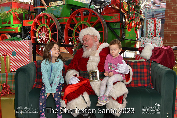 TheCharlestonSanta-12-22-23-3576