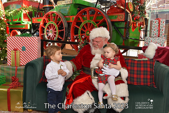 TheCharlestonSanta-12-22-23-3586