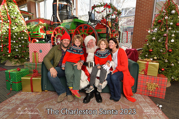 TheCharlestonSanta-12-22-23-3594
