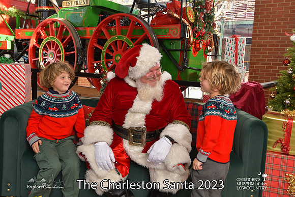 TheCharlestonSanta-12-22-23-3595