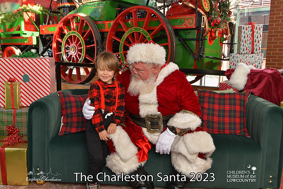 TheCharlestonSanta-12-22-23-3604