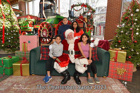 TheCharlestonSanta-12-22-23-3607