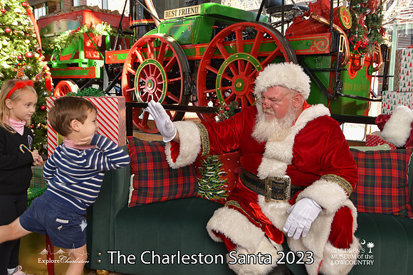 TheCharlestonSanta-12-22-23-3620