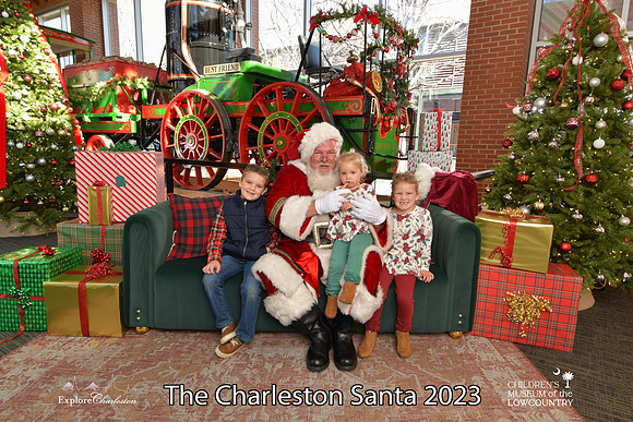 TheCharlestonSanta-12-22-23-3629