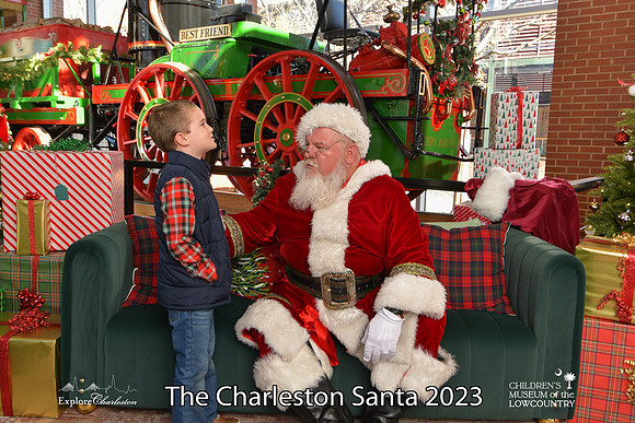 TheCharlestonSanta-12-22-23-3632