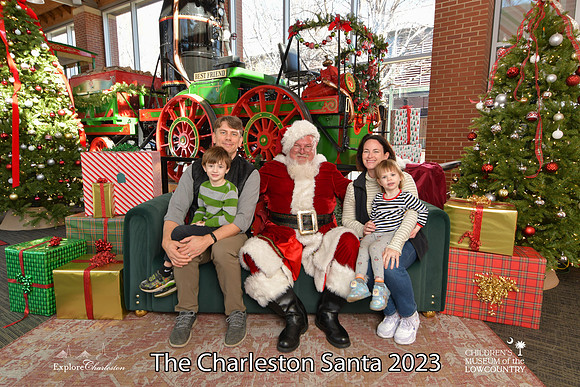 TheCharlestonSanta-12-22-23-3635