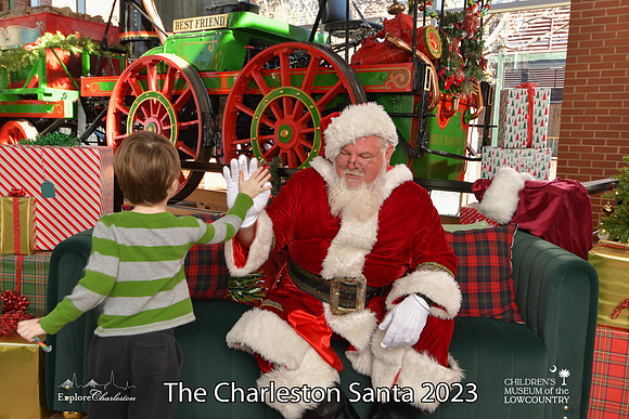 TheCharlestonSanta-12-22-23-3637
