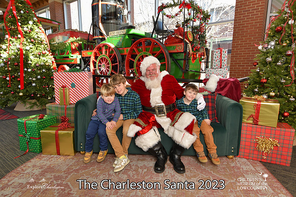 TheCharlestonSanta-12-22-23-3640