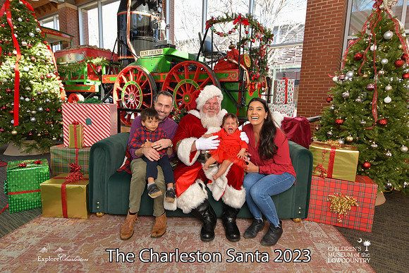 TheCharlestonSanta-12-22-23-3650