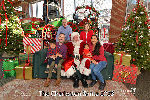 TheCharlestonSanta-12-22-23-3652