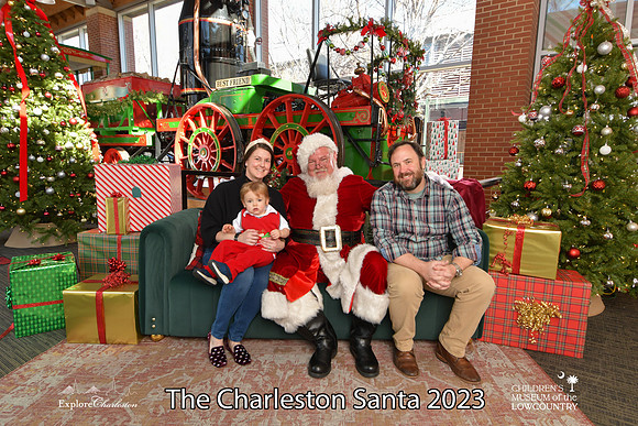 TheCharlestonSanta-12-22-23-3656