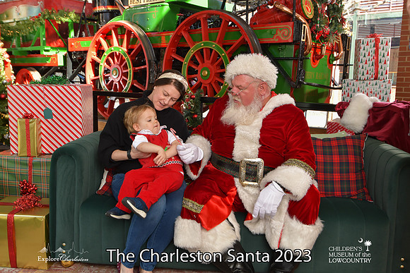 TheCharlestonSanta-12-22-23-3657
