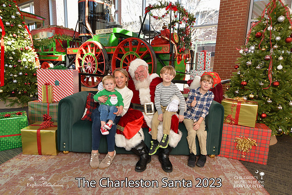 TheCharlestonSanta-12-22-23-3662