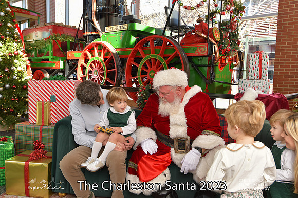 TheCharlestonSanta-12-22-23-3668